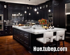 traditional-kitchen-cabinets 13
