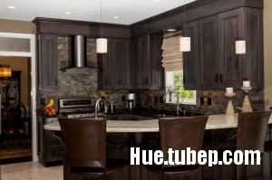 traditional-kitchen-cabinets 14
